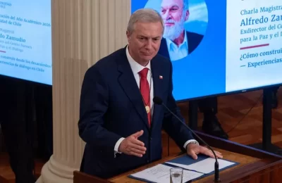 Criteria: Aprobación de Kast llega a 38%, mientras 37% está a favor de Plan de Reconstrucción y 24% en contra (Lea aquí la encuesta)