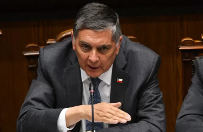 El gesto de Alvarado: cálculo, conversión o ambas cosas