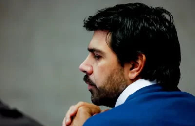 Los argumentos del juez Urrutia para dejar en prisión preventiva a Joaquín Lavín León
