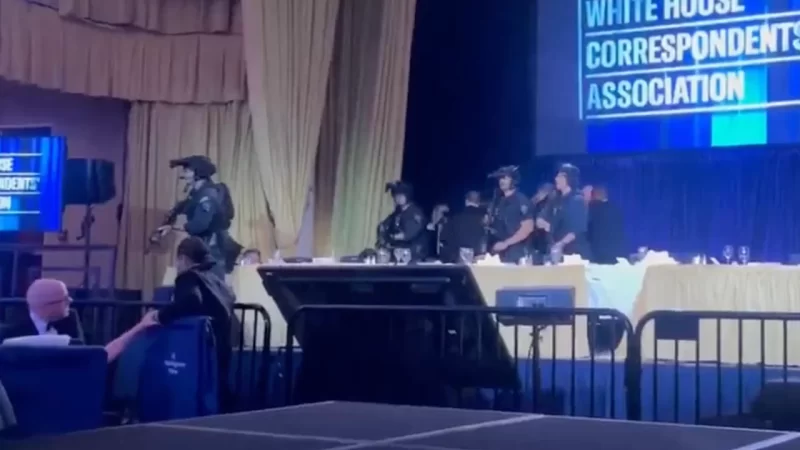 Lo último que se sabe del intento de atentado durante la cena donde participaba Trump (Vea aquí el video del momento)