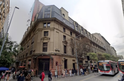 Crónica: el renacer de Huérfanos y la nueva vida del mítico Hotel Victoria