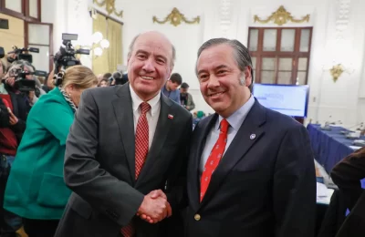 Comisión de Hacienda aprueba en general proyecto de Reconstrucción con la abstención del PDG