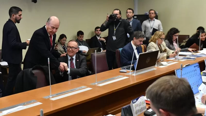 Plan de reconstrucción: cómo fue la victoria del gobierno frente a una oposición resignada