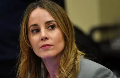 Ministra Mara Sedini: “Menos mal que tengo cuero de chancho”