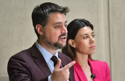 Cómo la dupla Manouchehri y Cicardini ha ido ganando espacio en el PS (y su opción por acercarse al PC y FA)