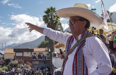 Elecciones en Perú: Quién es Roberto Sánchez, el candidato de izquierda que reivindica a Pedro Castillo