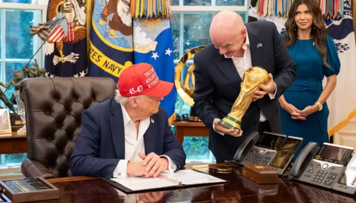 Quién es Gianni Infantino, el polémico presidente de la FIFA cercano a Trump